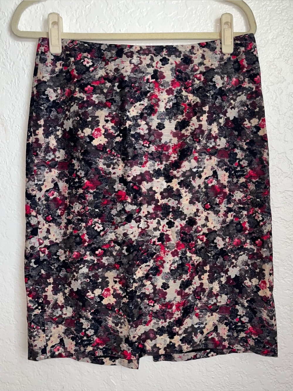 Talbots Size 8 Multicolored Floral Abstract Lined Slit Women’s A-Line Skirt